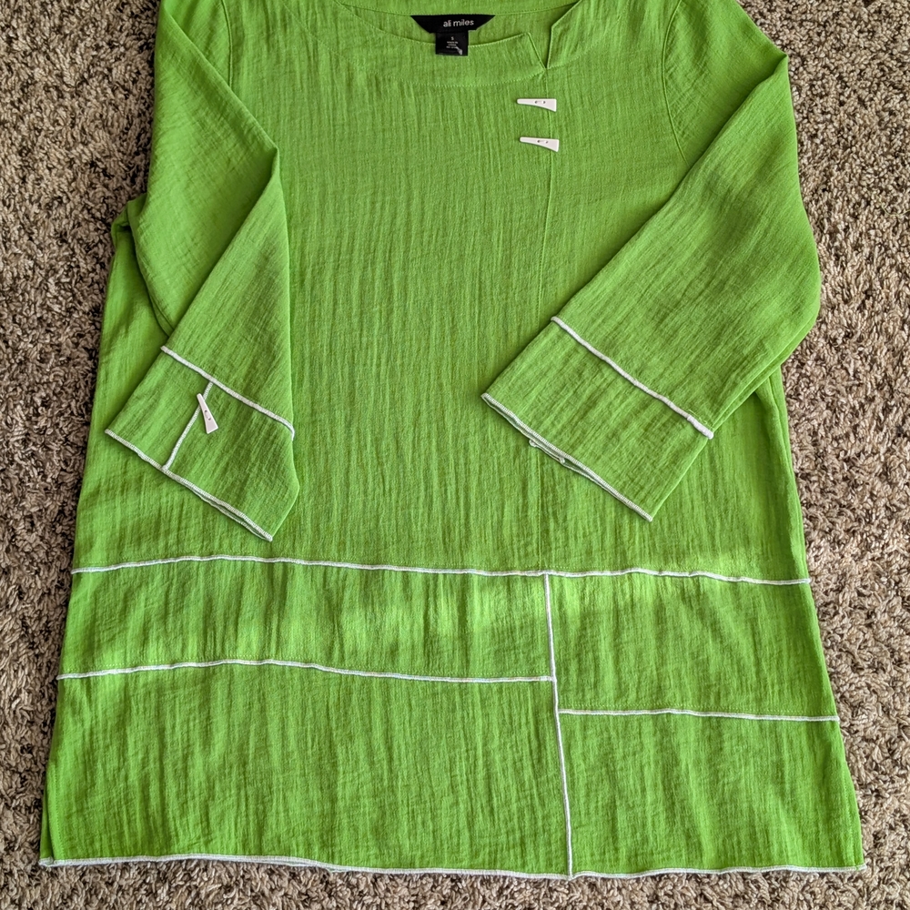 Ali Miles Green Tunic Top Sz. Small